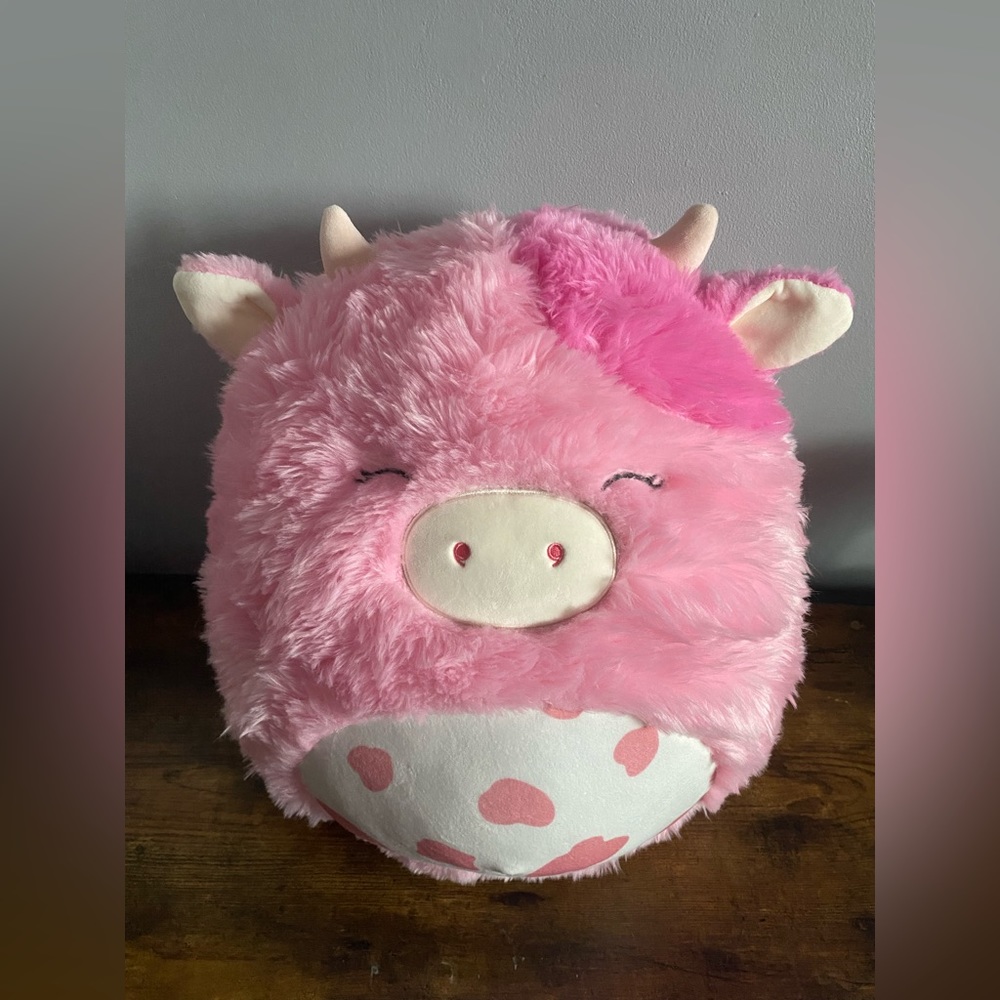 Clay the cow Squishmallow fuzzamallow NFS